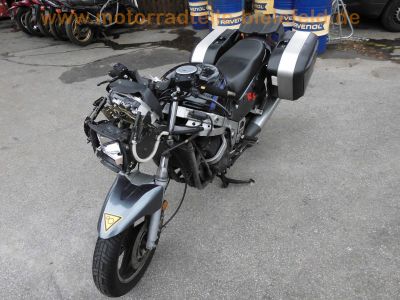 Suzuki_GSX1100F_GV72C_Krauser_Koffersystem_Gepaecktraeger_und_Koffer_Stahlflex_-_Motor_1127ccm_V708_138PS_wie_in_GSX-R_1100_GV73C_94.jpg