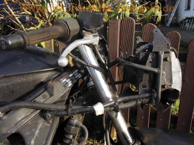 Suzuki_GSX600F_GN72B_Ratbike_schwarz_f_Ersatzteile_original_Auspuff_Motor_Gabel_10.jpg