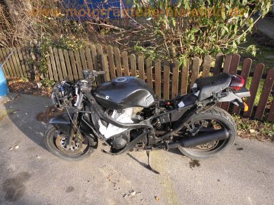 Suzuki_GSX600F_GN72B_Ratbike_schwarz_f_Ersatzteile_original_Auspuff_Motor_Gabel_36.jpg