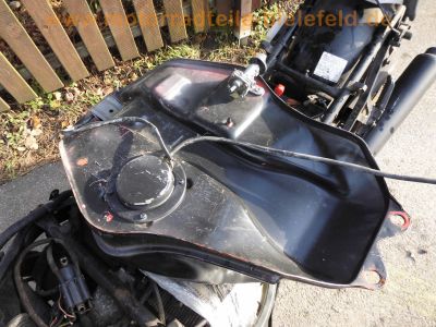 Suzuki_GSX600F_GN72B_Ratbike_schwarz_f_Ersatzteile_original_Auspuff_Motor_Gabel_70.jpg