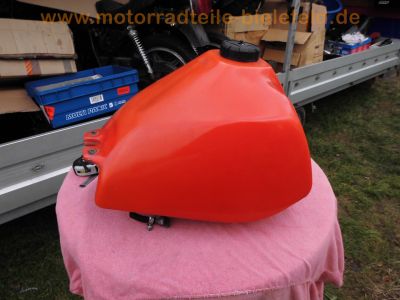 Honda_XL500R_PD02_ACERBIS_Plastic-Tank_-_ggf_XL600R_PD03_XL350R_ND03_XR250_ME06_XR600_PE04_1.jpg