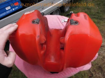 Honda_XL500R_PD02_ACERBIS_Plastic-Tank_-_ggf_XL600R_PD03_XL350R_ND03_XR250_ME06_XR600_PE04_12.jpg