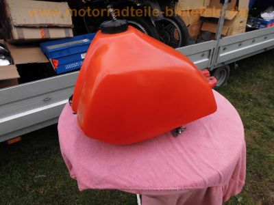 Honda_XL500R_PD02_ACERBIS_Plastic-Tank_-_ggf_XL600R_PD03_XL350R_ND03_XR250_ME06_XR600_PE04_3.jpg