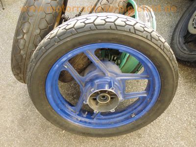 Kawasaki_GPZ600R_ZX600A_crash_Streetfighter_Superbike-Lenker_FCW_Fischer-Fahrwerk_Schwinge_GFM5_Verbund-Raeder_Fischer_Custom_Wheels_GFM_4,5x17_FCW_3,5x17_101.jpg