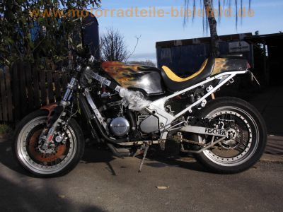 Kawasaki_GPZ600R_ZX600A_crash_Streetfighter_Superbike-Lenker_FCW_Fischer-Fahrwerk_Schwinge_GFM5_Verbund-Raeder_Fischer_Custom_Wheels_GFM_4,5x17_FCW_3,5x17_52.jpg