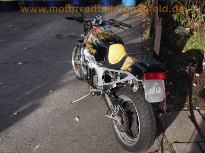 Kawasaki_GPZ600R_ZX600A_crash_Streetfighter_Superbike-Lenker_FCW_Fischer-Fahrwerk_Schwinge_GFM5_Verbund-Raeder_Fischer_Custom_Wheels_GFM_4,5x17_FCW_3,5x17_55.jpg