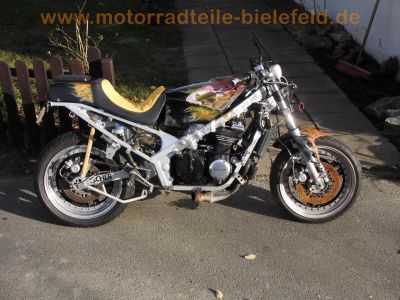 Kawasaki_GPZ600R_ZX600A_crash_Streetfighter_Superbike-Lenker_FCW_Fischer-Fahrwerk_Schwinge_GFM5_Verbund-Raeder_Fischer_Custom_Wheels_GFM_4,5x17_FCW_3,5x17_8.jpg