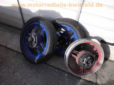 Kawasaki_GPZ600R_ZX600A_crash_Streetfighter_Superbike-Lenker_FCW_Fischer-Fahrwerk_Schwinge_GFM5_Verbund-Raeder_Fischer_Custom_Wheels_GFM_4,5x17_FCW_3,5x17_95.jpg