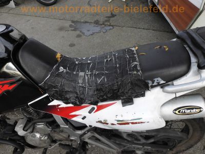 Honda_NX650_Dominator_RD08_rot-weiss_e6_Marving-Auspuff_1-2_Sturzbuegel_-_RFVC-Motor_wie_XBR_GB_500_PC15_PC16_XL600_RM_LM_PD03_PD04_XR600R_PE04_10.jpg