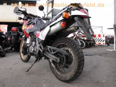 Honda_NX650_Dominator_RD08_rot-weiss_e6_Marving-Auspuff_1-2_Sturzbuegel_-_RFVC-Motor_wie_XBR_GB_500_PC15_PC16_XL600_RM_LM_PD03_PD04_XR600R_PE04_2.jpg