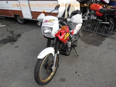 Honda_NX650_Dominator_RD08_rot-weiss_e6_Marving-Auspuff_1-2_Sturzbuegel_-_RFVC-Motor_wie_XBR_GB_500_PC15_PC16_XL600_RM_LM_PD03_PD04_XR600R_PE04_4.jpg
