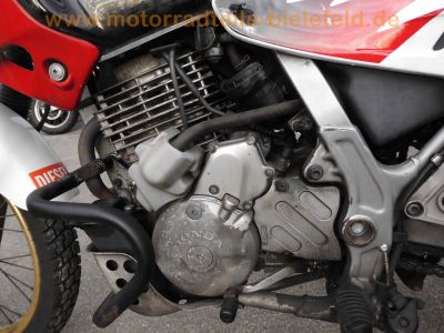 Honda_NX650_Dominator_RD08_rot-weiss_e6_Marving-Auspuff_1-2_Sturzbuegel_-_RFVC-Motor_wie_XBR_GB_500_PC15_PC16_XL600_RM_LM_PD03_PD04_XR600R_PE04_41.jpg