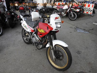Honda_NX650_Dominator_RD08_rot-weiss_e6_Marving-Auspuff_1-2_Sturzbuegel_-_RFVC-Motor_wie_XBR_GB_500_PC15_PC16_XL600_RM_LM_PD03_PD04_XR600R_PE04_51.jpg