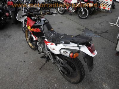 Honda_NX650_Dominator_RD08_rot-weiss_e6_Marving-Auspuff_1-2_Sturzbuegel_-_RFVC-Motor_wie_XBR_GB_500_PC15_PC16_XL600_RM_LM_PD03_PD04_XR600R_PE04_6.jpg