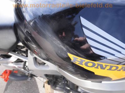 Honda_CBR900RR_SC33_Fireblade_schwarz-gelb_Sturz_-_Ersatzteile_wie_SC28_CBR600F_PC25_PC31_PC35_19.jpg