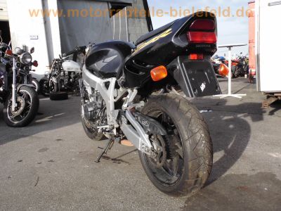 Honda_CBR900RR_SC33_Fireblade_schwarz-gelb_Sturz_-_Ersatzteile_wie_SC28_CBR600F_PC25_PC31_PC35_2.jpg