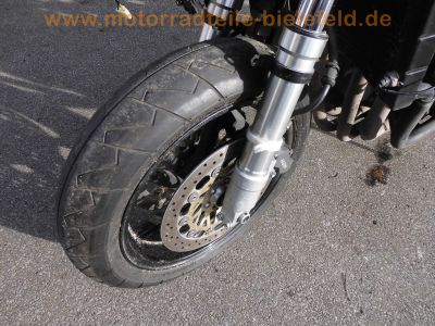 Honda_CBR900RR_SC33_Fireblade_schwarz-gelb_Sturz_-_Ersatzteile_wie_SC28_CBR600F_PC25_PC31_PC35_24.jpg