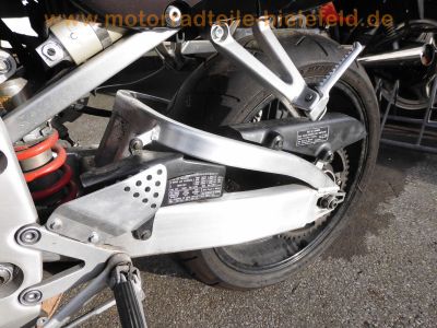 Honda_CBR900RR_SC33_Fireblade_schwarz-gelb_Sturz_-_Ersatzteile_wie_SC28_CBR600F_PC25_PC31_PC35_39.jpg