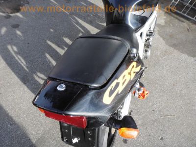 Honda_CBR900RR_SC33_Fireblade_schwarz-gelb_Sturz_-_Ersatzteile_wie_SC28_CBR600F_PC25_PC31_PC35_77.jpg