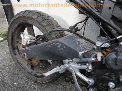 Yamaha_YZF-R_125_RE06_Crash_1a_Motor_Auspuff_mit_2x_Kat_offene_CDI_5D700_120_kmh_35.jpg