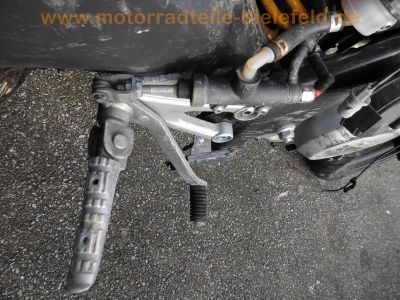 Yamaha_YZF-R_125_RE06_Crash_1a_Motor_Auspuff_mit_2x_Kat_offene_CDI_5D700_120_kmh_41.jpg