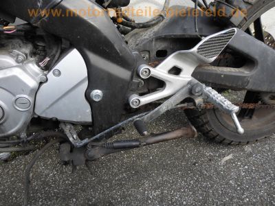 Yamaha_YZF-R_125_RE06_Crash_1a_Motor_Auspuff_mit_2x_Kat_offene_CDI_5D700_120_kmh_71.jpg