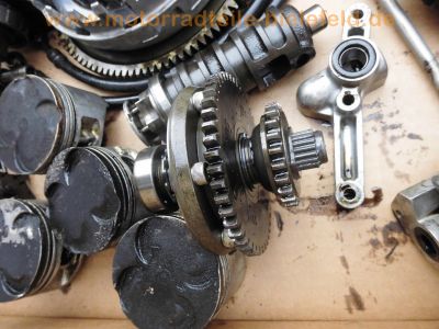 Kawasaki_GPX750R_ZX750F_Motorteile_Ersatzteile_Kurbelwelle_Kolben_Getriebe_engine_spare-parts_16.jpg