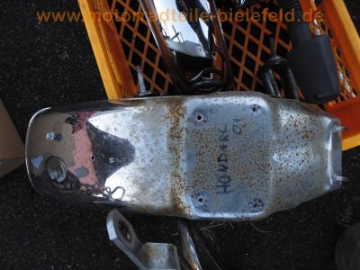 Honda_CB750KZ_RC01_Ersatzteile_spare-parts_Gepaecktraeger_9.jpg
