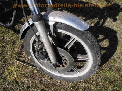 Yamaha_XS750_1T5_Rolling_Chassis_schwarz_Marzocchi-Federbeine_Original-Papiere_3-Zylinder_Dreizylinder_Triple_wie_XS750SE_3L3_XS850_4E2_-_no_XS500_XS650_XS1100_17.jpg