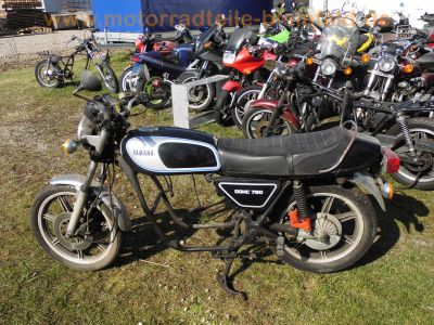 Yamaha_XS750_1T5_Rolling_Chassis_schwarz_Marzocchi-Federbeine_Original-Papiere_3-Zylinder_Dreizylinder_Triple_wie_XS750SE_3L3_XS850_4E2_-_no_XS500_XS650_XS1100_34.jpg