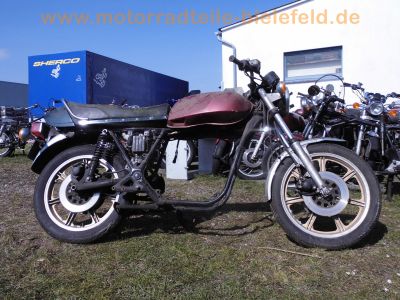 Yamaha_XS750_1T5_Rolling_Chassis_rot_Ballon-Tank_Original-Papiere_3-Zylinder_Dreizylinder_Triple_wie_XS750SE_3L3_XS850_4E2_-_no_XS500_XS650_XS1100_37.jpg