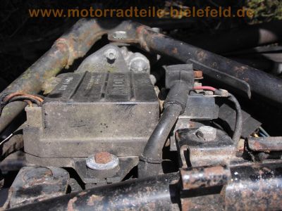 Yamaha_XS750_1T5_Rolling_Chassis_rot_Ballon-Tank_Original-Papiere_3-Zylinder_Dreizylinder_Triple_wie_XS750SE_3L3_XS850_4E2_-_no_XS500_XS650_XS1100_68.jpg