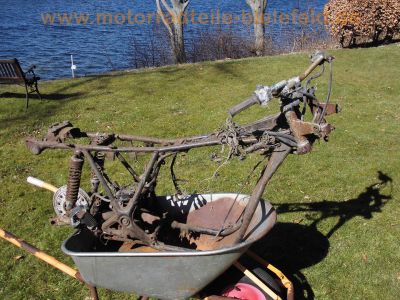 Yamaha_XS750_1T5_Ersatzteile_Rahmen_und_Original-Papiere_3-Zylinder_Dreizylinder_Triple_wie_XS750SE_3L3_XS850_4E2_-_no_XS500_XS650_XS1100_16.jpg
