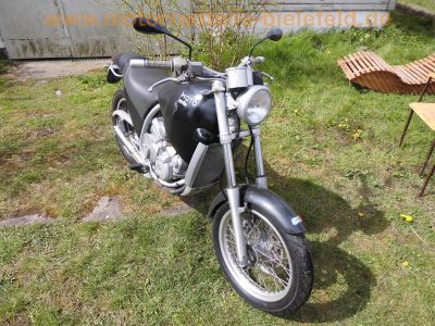 Aprilia_Moto_65_6-5_Moto65_Einzylinder_Enduro_mit_Rotax_Motor_655_-_wie_Aprilia_Pegaso_650_60.jpg