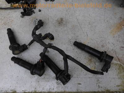 Yamaha_YZF-R1_RN12_Ersatzteile_Zuendspulen_Einspritzanlage_Anlasser_Airbox-Teile_13.jpg