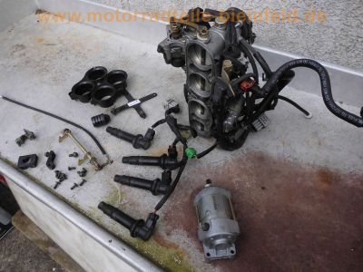 Yamaha_YZF-R1_RN12_Ersatzteile_Zuendspulen_Einspritzanlage_Anlasser_Airbox-Teile_2.jpg