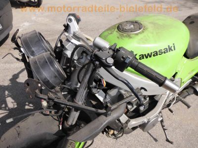 Kawasaki_ZZR600D_ZX600D_giftgruen_1992_98PS_Ersatzteile_spare-parts_original_Verkleidung_neue_LUCAS_Bremsscheiben_120.jpg