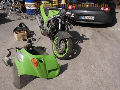 Kawasaki_ZZR600D_ZX600D_giftgruen_1992_98PS_Ersatzteile_spare-parts_original_Verkleidung_neue_LUCAS_Bremsscheiben_19.jpg