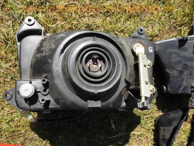 Kawasaki_ZZR600E_ZX600E_1995_98PS_Crash_Ersatzteile_spare-parts_GIVI-Koffertraeger_Motor_engine_Rahmen_Gabel_41.jpg