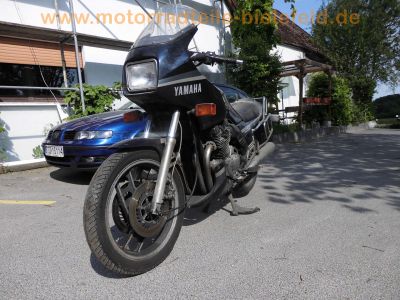 Yamaha_XJ900F_58L_blau_EZ87_Hagon_Federbeine_hohe_MRA-Scheibe_Koffertraeger_Gepaecktraeger_original_Auspuff_Yamaha_32F-14711_32F-14721_-_wie_31A_4BB_XJ650_4K0_XJ750_Seca_11M_XJ750F_41Y_10.jpg