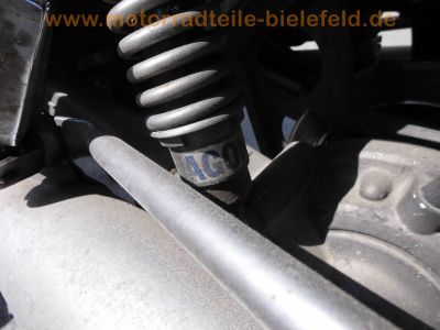 Yamaha_XJ900F_58L_blau_EZ87_Hagon_Federbeine_hohe_MRA-Scheibe_Koffertraeger_Gepaecktraeger_original_Auspuff_Yamaha_32F-14711_32F-14721_-_wie_31A_4BB_XJ650_4K0_XJ750_Seca_11M_XJ750F_41Y_39.jpg