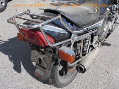 Yamaha_XJ900F_58L_blau_EZ87_Hagon_Federbeine_hohe_MRA-Scheibe_Koffertraeger_Gepaecktraeger_original_Auspuff_Yamaha_32F-14711_32F-14721_-_wie_31A_4BB_XJ650_4K0_XJ750_Seca_11M_XJ750F_41Y_48.jpg