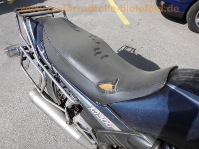 Yamaha_XJ900F_58L_blau_EZ87_Hagon_Federbeine_hohe_MRA-Scheibe_Koffertraeger_Gepaecktraeger_original_Auspuff_Yamaha_32F-14711_32F-14721_-_wie_31A_4BB_XJ650_4K0_XJ750_Seca_11M_XJ750F_41Y_53.jpg