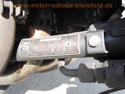Yamaha_XJ900F_58L_blau_EZ87_Hagon_Federbeine_hohe_MRA-Scheibe_Koffertraeger_Gepaecktraeger_original_Auspuff_Yamaha_32F-14711_32F-14721_-_wie_31A_4BB_XJ650_4K0_XJ750_Seca_11M_XJ750F_41Y_63.jpg