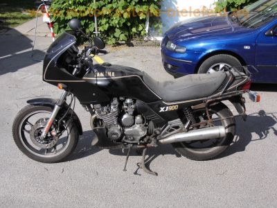 Yamaha_XJ900F_58L_schwarz_EZ88_KONI_Federbeine_Koffertraeger_Gepaecktraeger_-_wie_31A_4BB_XJ650_4K0_XJ750_Seca_11M_XJ750F_41Y_63.jpg
