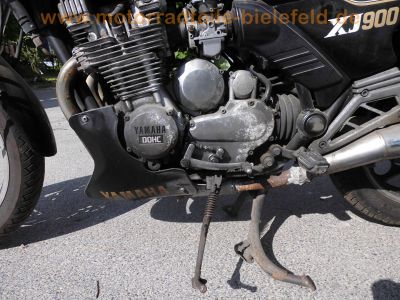 Yamaha_XJ900F_58L_schwarz_EZ88_KONI_Federbeine_Koffertraeger_Gepaecktraeger_-_wie_31A_4BB_XJ650_4K0_XJ750_Seca_11M_XJ750F_41Y_73.jpg