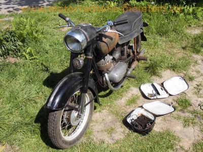JAWA_356_175ccm_Bj_1959_CZ356_Oldtimer_-_wie_CZ_Jawa_250_559_Panelka_350_352_353_354_355_360_361_362_363_3.jpg