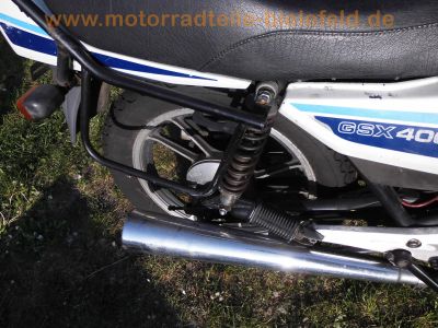 Suzuki_GSX400E_GK53C_weiss-blau_JAMA-Auspuff_Koffertraeger_Gepaecktraeger_-_wie_GSX250E_GS25x_GS40x_GK51C_GJ53B_37.jpg