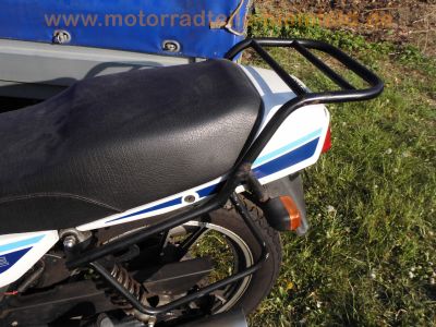 Suzuki_GSX400E_GK53C_weiss-blau_JAMA-Auspuff_Koffertraeger_Gepaecktraeger_-_wie_GSX250E_GS25x_GS40x_GK51C_GJ53B_46.jpg