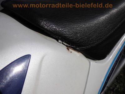 Suzuki_GSX400E_GK53C_weiss-blau_JAMA-Auspuff_Koffertraeger_Gepaecktraeger_-_wie_GSX250E_GS25x_GS40x_GK51C_GJ53B_52.jpg